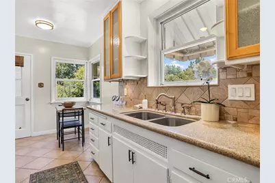 524 S Bel Aire Drive, Burbank, CA 91501 - Photo 3