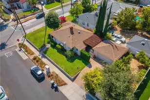 524 S Bel Aire Dr, Burbank, CA 91501 - Photo 55