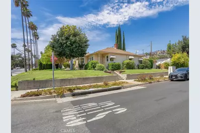 524 S Bel Aire Drive, Burbank, CA 91501 - Photo 39