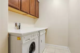 28457 Herrera St, Valencia, CA 91354 - Photo 27