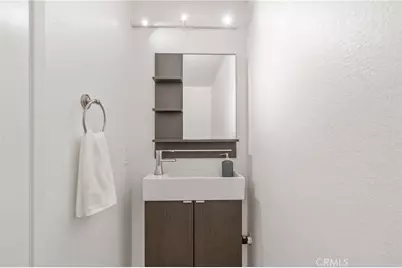 2310 N Fairview Street #210, Burbank, CA 91504 - Photo 17