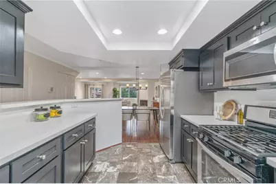 2310 N Fairview Street #210, Burbank, CA 91504 - Photo 15