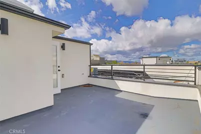 11810 Gilmore, Los Angeles, CA 91606 - Photo 41