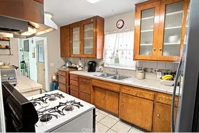 15475 Shadybend, Hacienda Heights, CA 91745 - Photo 9