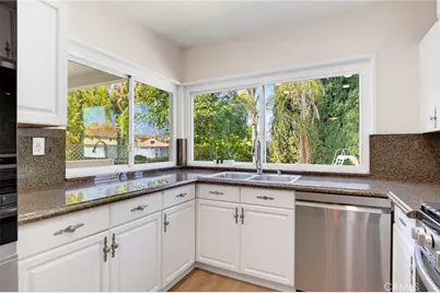 6627 Columbus Avenue, Van Nuys, CA 91405 - Photo 19