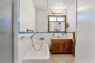 141 S Beachwood Dr, Burbank, CA 91506 - Photo 15