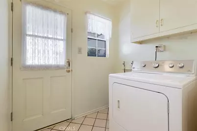 10025 Roscoe Boulevard, Los Angeles, CA 91352 - Photo 19