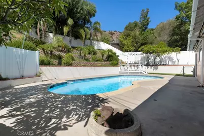 10025 Roscoe Boulevard, Los Angeles, CA 91352 - Photo 31