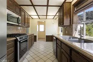 10025 Roscoe Blvd, Los Angeles, CA 91352 - Photo 17