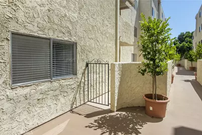 1339 N Columbus #106, Glendale, CA 91202 - Photo 23