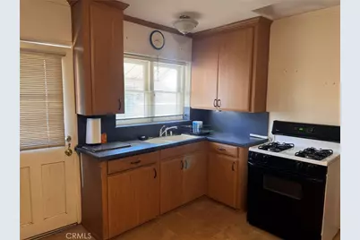 1038 N Buena Vista Street, Burbank, CA 91505 - Photo 7