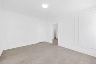 548 N Kenmore, Los Angeles, CA 90004 - Photo 9