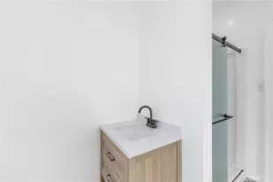 548 N Kenmore, Los Angeles, CA 90004 - Photo 23
