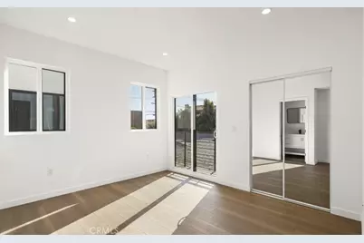 1731 S New Hampshire Avenue, Los Angeles, CA 90006 - Photo 7