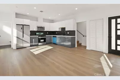 1731 S New Hampshire Avenue, Los Angeles, CA 90006 - Photo 5