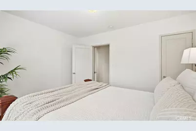 1320 N Kenwood, Burbank, CA 91505 - Photo 29