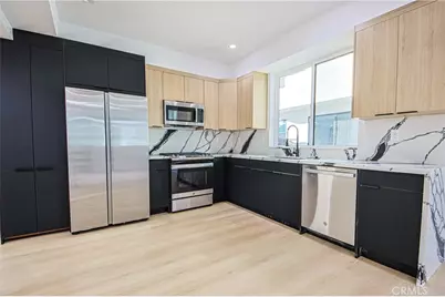 11730 Gilmore, North Hollywood, CA 91606 - Photo 37
