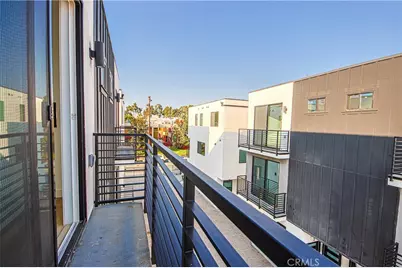 11730 Gilmore, North Hollywood, CA 91606 - Photo 35