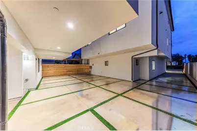 1525 S Carmelina, Los Angeles, CA 90025 - Photo 17