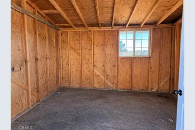 25095 Via Vista, Apple Valley, CA 92307 - Photo 11