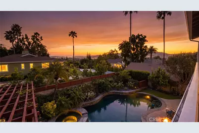 116 Country Club, Burbank, CA 91501 - Photo 35