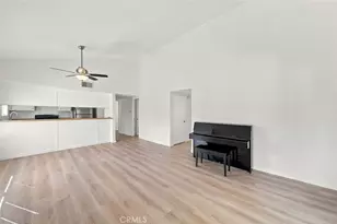 751 Birchpark Cir, Thousand Oaks, CA 91360 - Photo 9