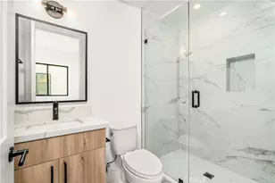 2204 Carmona, Los Angeles, CA 90016 - Photo 21