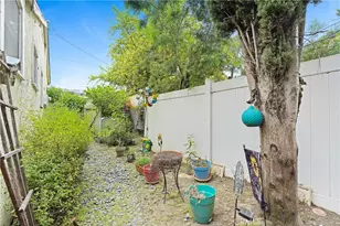 5759 Hazeltine, Van Nuys, CA 91401 - Photo 25