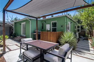 10703 Collins St, North Hollywood, CA 91601 - Photo 23