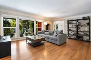 10703 Collins St, North Hollywood, CA 91601 - Photo 7