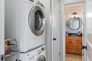 939 N Glendale Ave, Glendale, CA 91206 - Photo 13