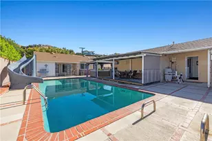 8449 Glencrest Dr, Sun Valley, CA 91352 - Photo 23