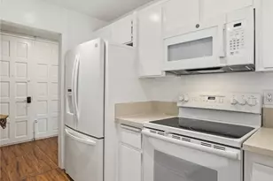 5875 Doverwood Dr, Culver City, CA 90230 - Photo 13