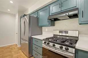 6525 La Mirada, Los Angeles, CA 90038 - Photo 25