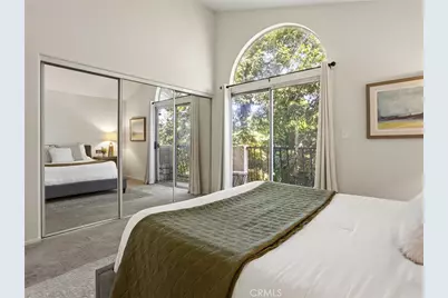 11044 Acama Street #302, Studio City, CA 91602 - Photo 25
