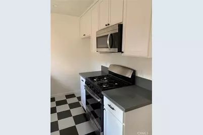 2534 N Buena Vista Street, Burbank, CA 91504 - Photo 23