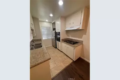 825 S 6th Street, Burbank, CA 91501 - Photo 15