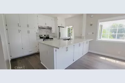 825 S 6th Street, Burbank, CA 91501 - Photo 49