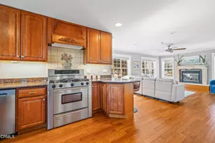 19351 Del Mar Dr, Fort Bragg, CA 95437 - Photo 11
