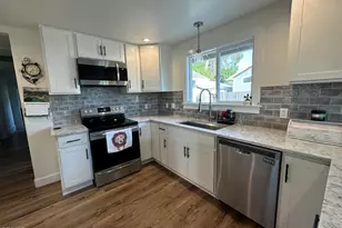 131 Halsey Way, Fort Bragg, CA 95437 - Photo 13