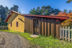 19204 Benson Ln, Fort Bragg, CA 95437 - Photo 37