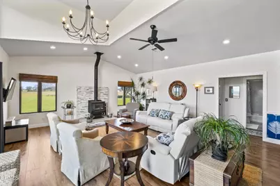 19251 Monterey Avenue, Fort Bragg, CA 95437 - Photo 11