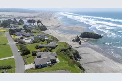 32854 Ocean Meadows Circle, Fort Bragg, CA 95437 - Photo 35