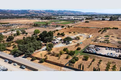 320 Kirby Avenue, Morgan Hill, CA 95037 - Photo 7