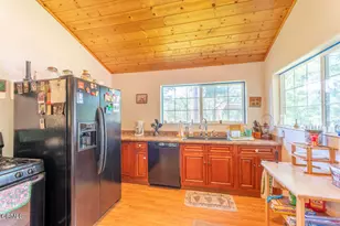 67951 N Hwy 101, Leggett, CA 95585 - Photo 5