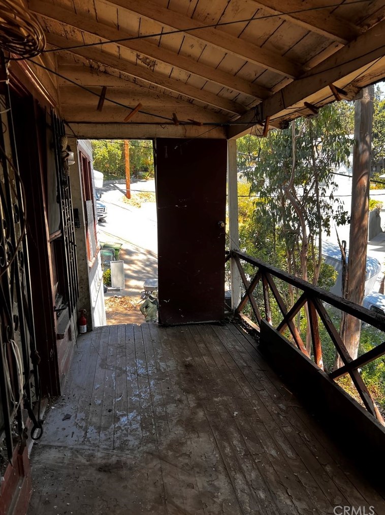 1800 Baxter St, Los Angeles CA  90026-1936 exterior
