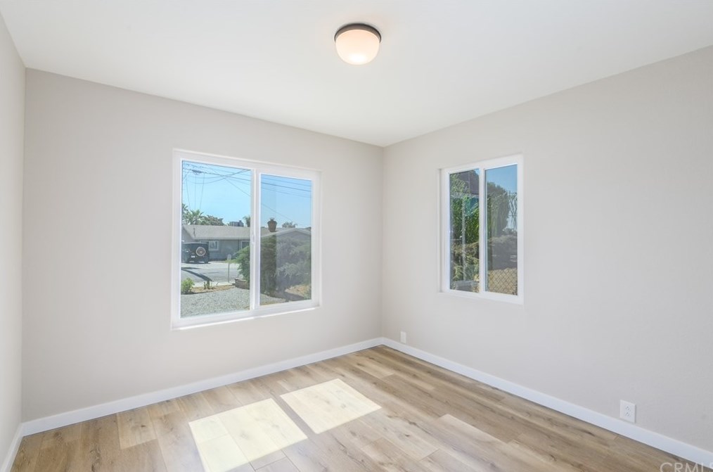 9446 Acacia Ave, Fontana CA  92335-5887 exterior