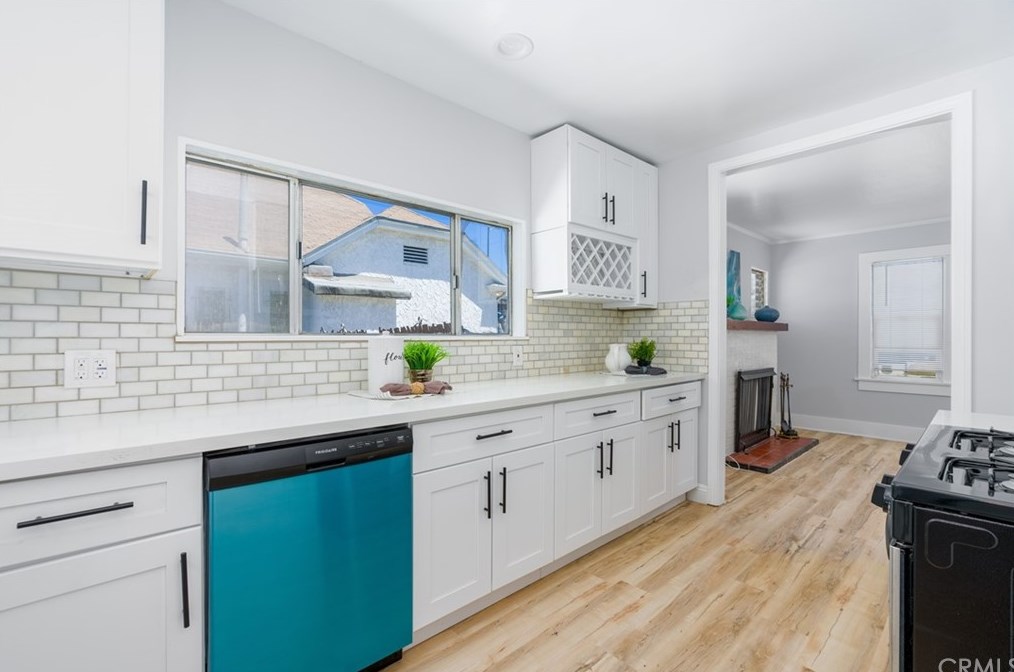 4211 Arlington Ave, Los Angeles CA  90008-4029 exterior