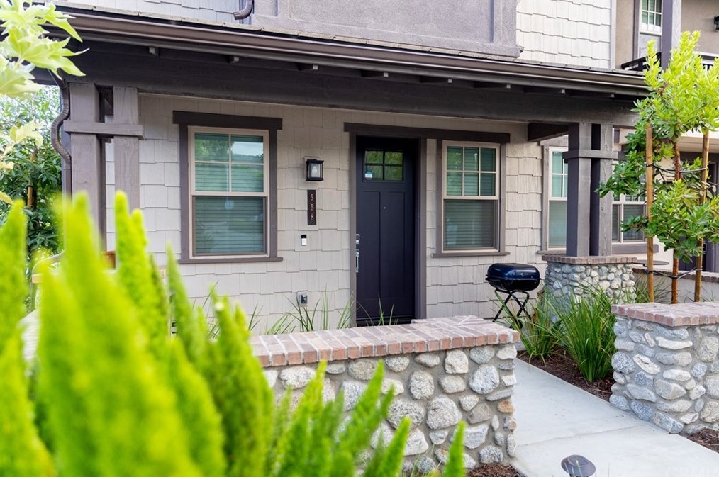 558 Baseline Rd, Claremont CA  91711-1609 exterior