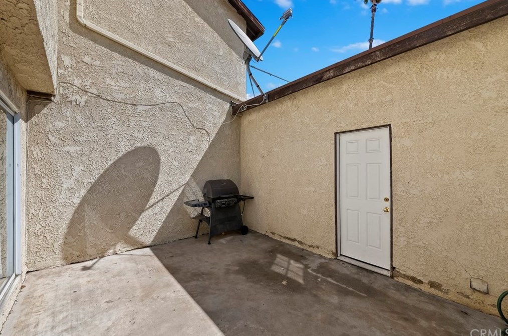24115 Fir Ave, Moreno Valley CA  92553-2837 exterior